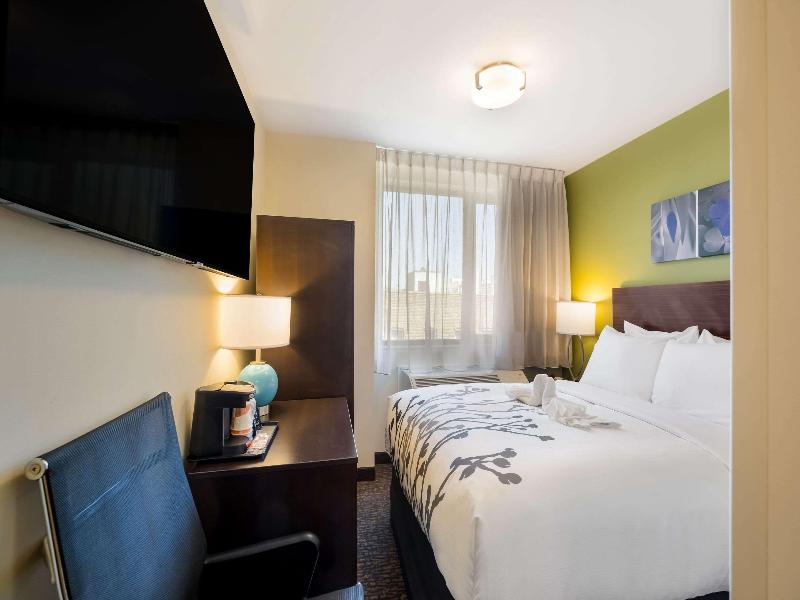 Sleep Inn Bronx - Soundview image