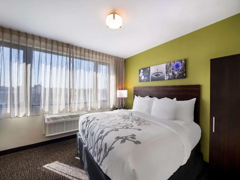 Sleep Inn Bronx - Soundview image