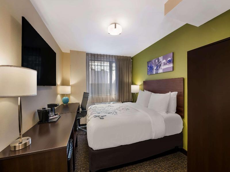Sleep Inn Bronx - Soundview image