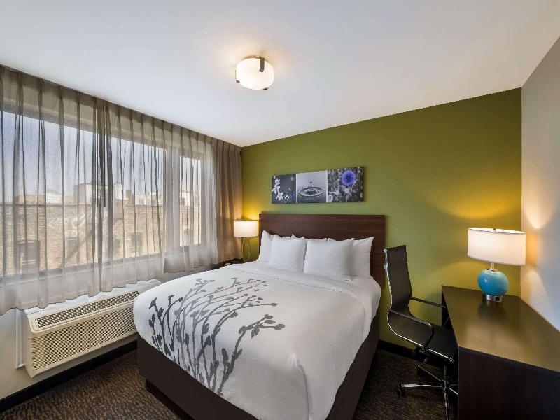 Sleep Inn Bronx - Soundview image