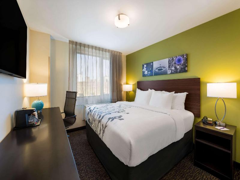 Sleep Inn Bronx - Soundview image
