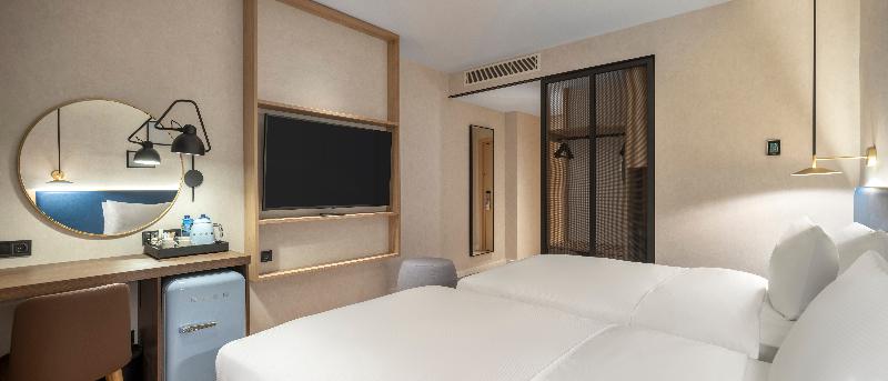 Hilton Garden Inn Tbilisi Riverview image