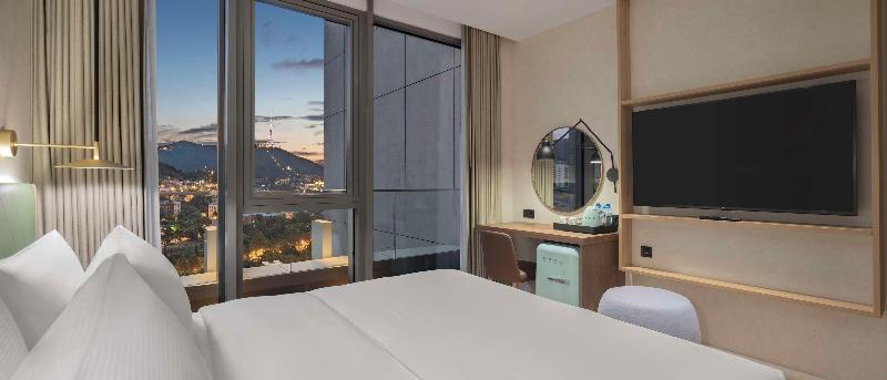 Hilton Garden Inn Tbilisi Riverview image