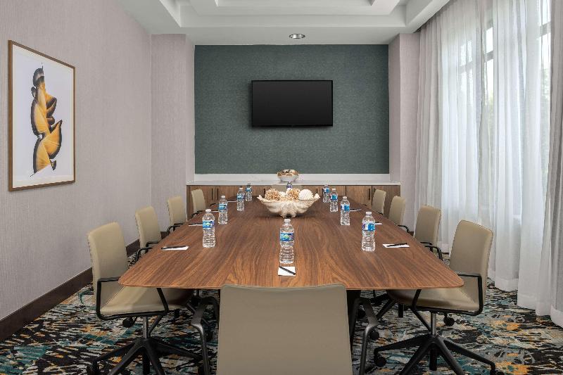 Hampton Inn By Hilton Orlando Southeast Nona image