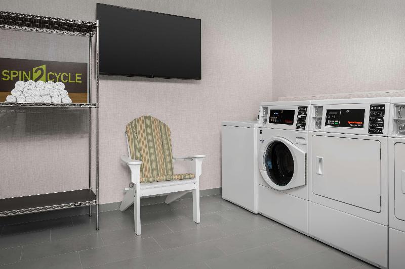 Hampton Inn By Hilton Orlando Southeast Nona image