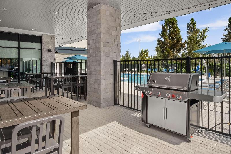 Hampton Inn By Hilton Orlando Southeast Nona image