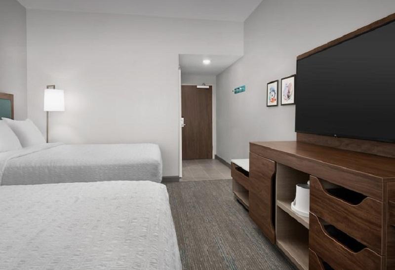 Hampton Inn By Hilton Orlando Southeast Nona image