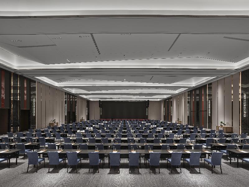 DoubleTree by Hilton Cangnan image