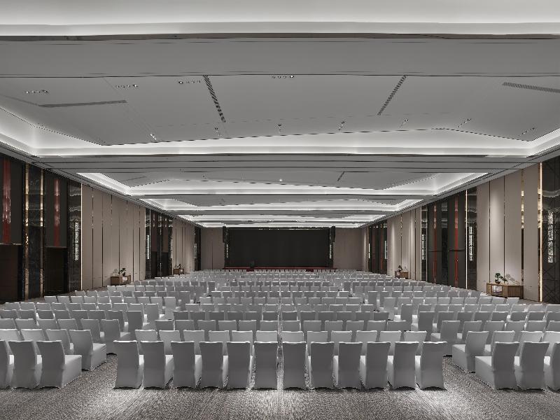 DoubleTree by Hilton Cangnan image