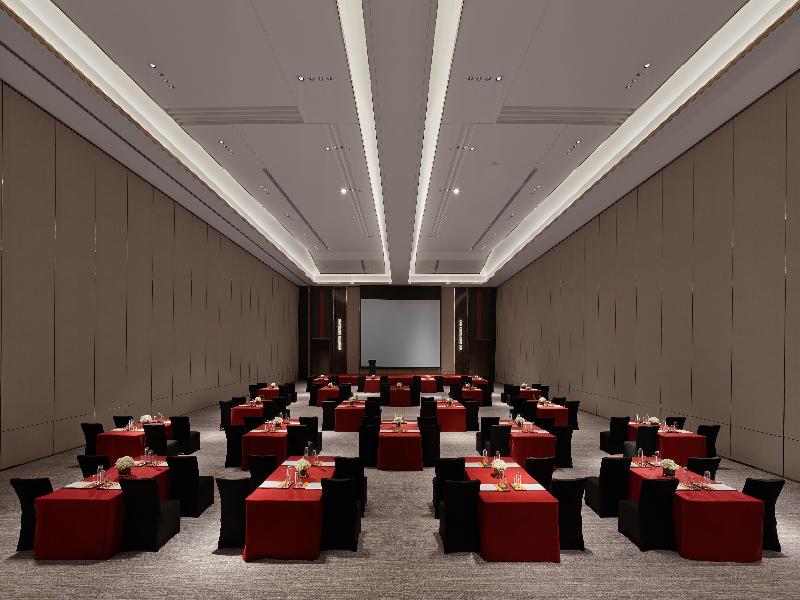 DoubleTree by Hilton Cangnan image