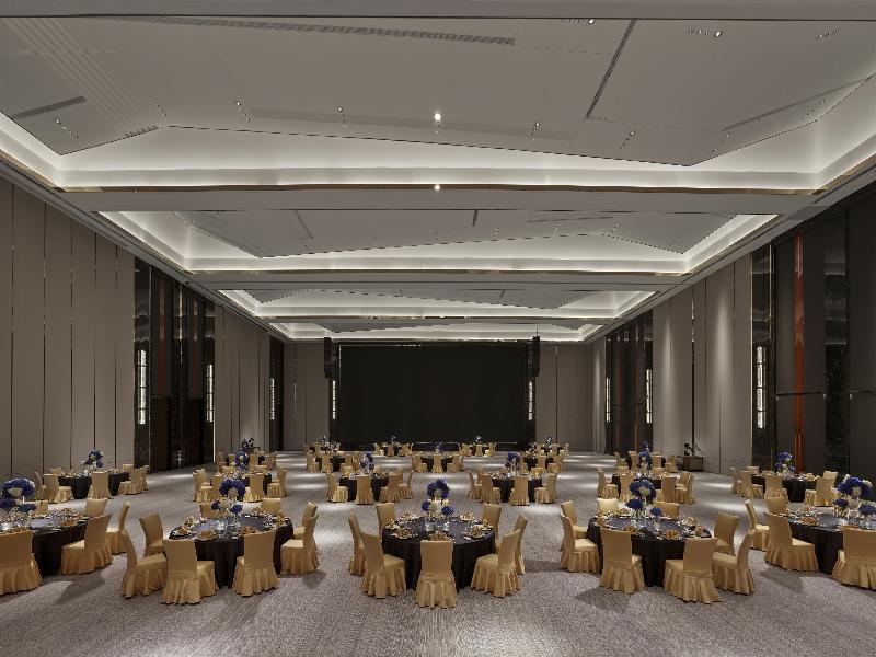 DoubleTree by Hilton Cangnan image