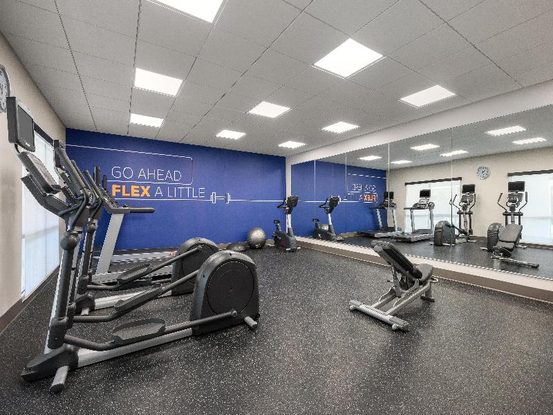 Holiday Inn Express and Suites Courtenay Comox image