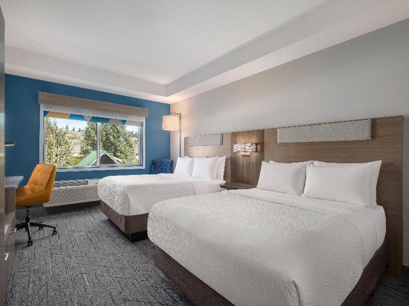 Holiday Inn Express and Suites Courtenay Comox image