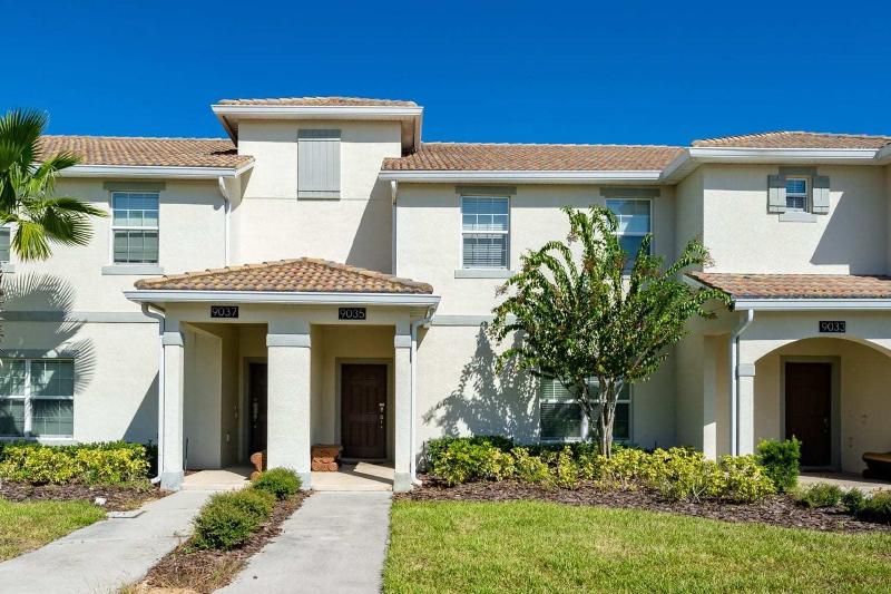 Champions Gate Resort Townhomes image
