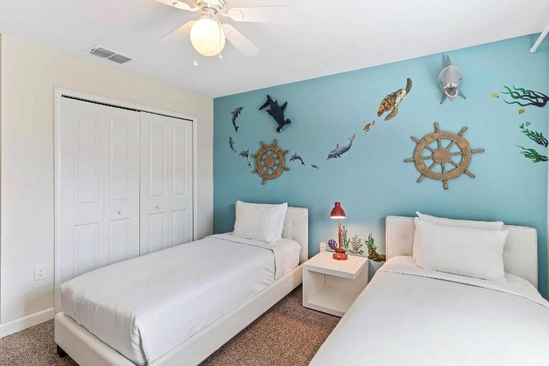 Champions Gate Resort Townhomes image