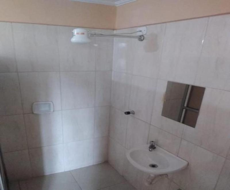 OYO Hotel Macedo 4