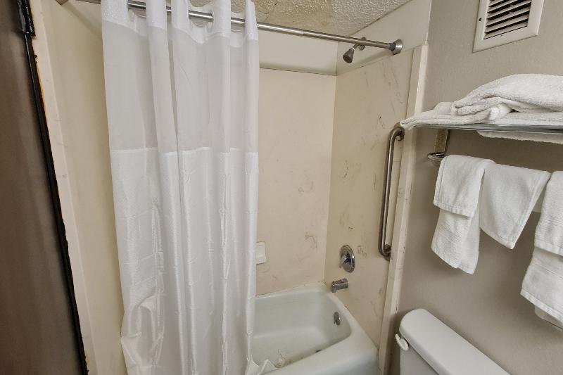 Bloomington Inn — photo 20