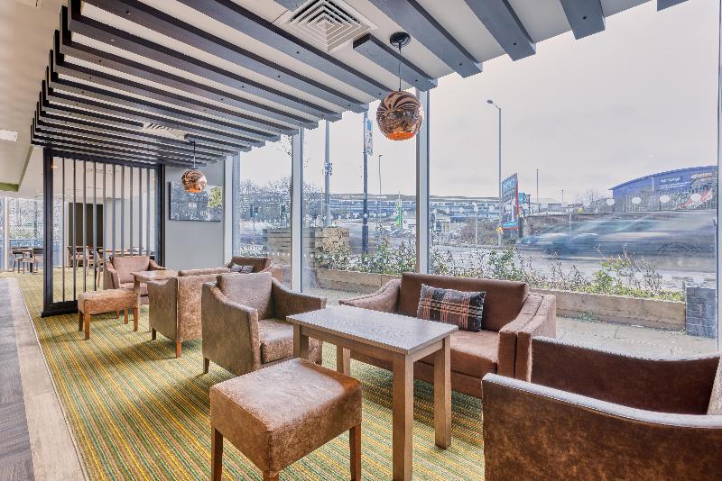 Premier Inn London New Southgate image