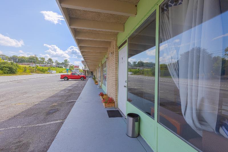Sonrise Inn Lincoln Hwy By Oyo image
