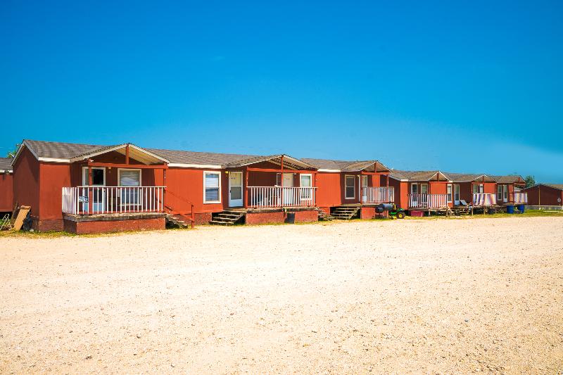 Grand Eagle Ford Lodge & RV Park Nixon — main photo