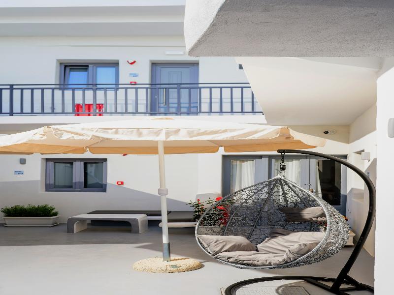 Tatakis Design Hotel, Fira image
