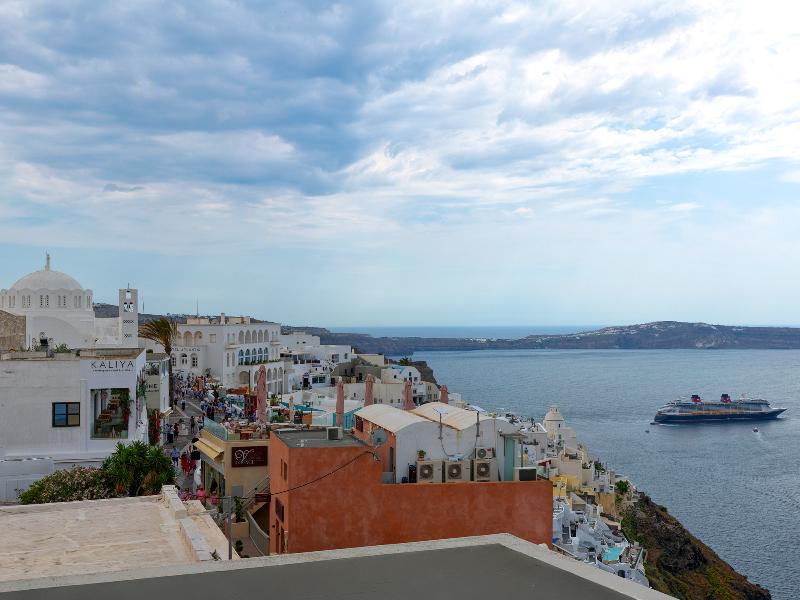 Tatakis Design Hotel, Fira image