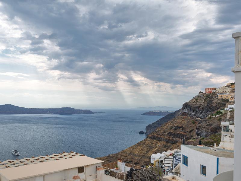 Tatakis Design Hotel, Fira image