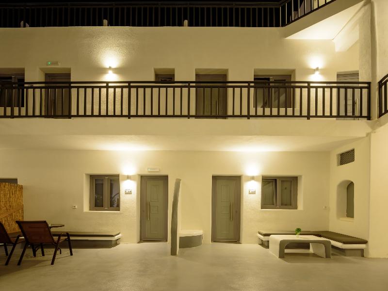 Tatakis Design Hotel, Fira image