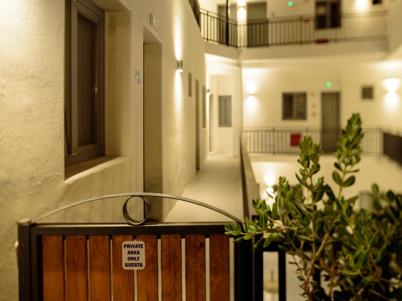 Tatakis Design Hotel, Fira image