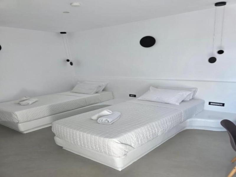 Tatakis Design Hotel, Fira image