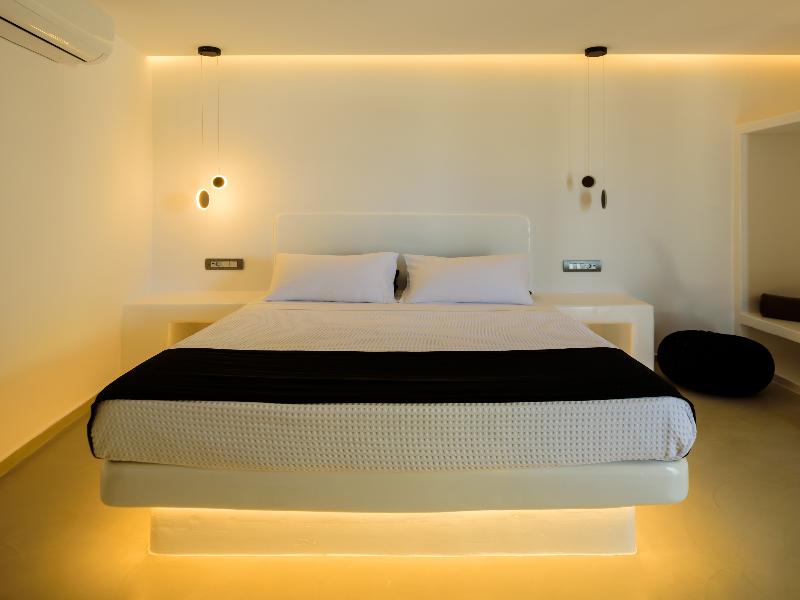Tatakis Design Hotel, Fira image