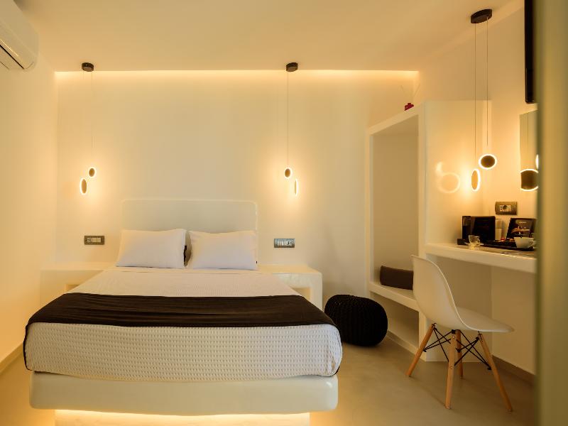 Tatakis Design Hotel, Fira image
