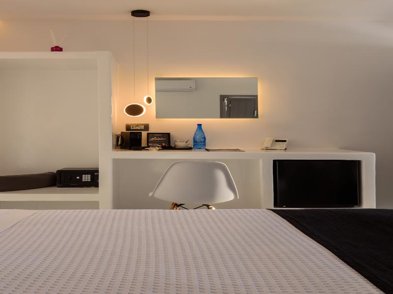 Tatakis Design Hotel, Fira image