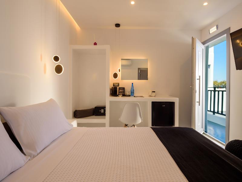 Tatakis Design Hotel, Fira image