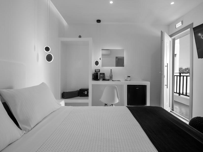 Tatakis Design Hotel, Fira image