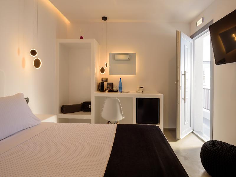Tatakis Design Hotel, Fira image