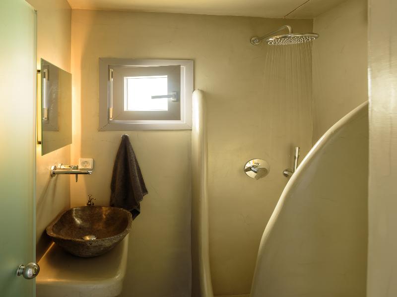 Tatakis Design Hotel, Fira image
