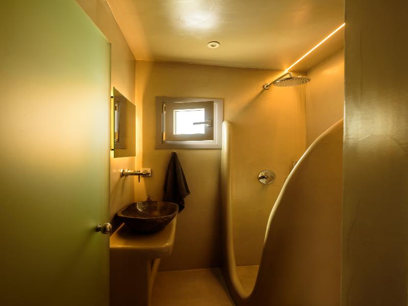 Tatakis Design Hotel, Fira image