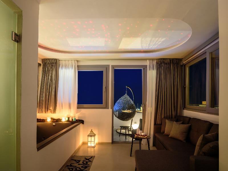 Tatakis Design Hotel, Fira image