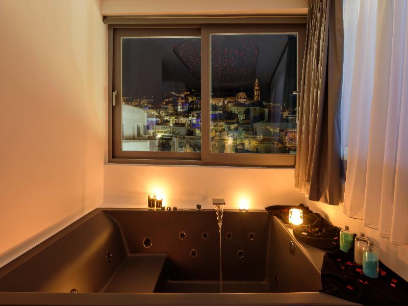 Tatakis Design Hotel, Fira image