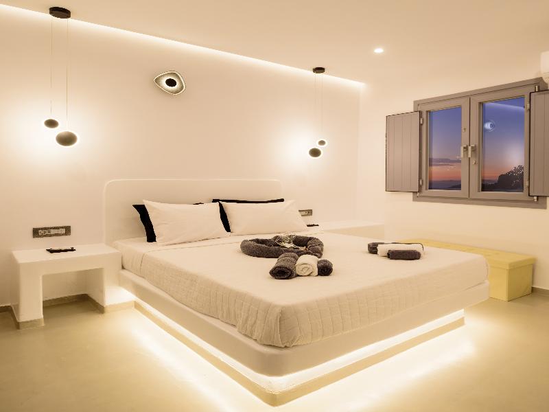 Tatakis Design Hotel, Fira image