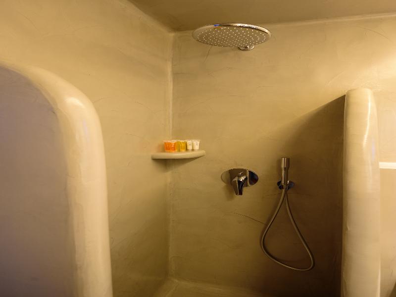 Tatakis Design Hotel, Fira image