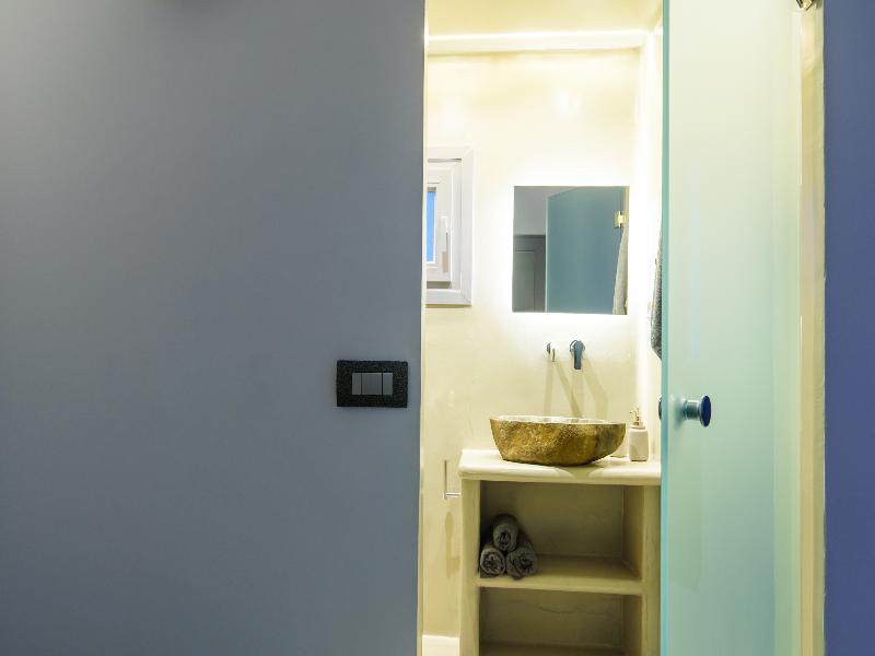 Tatakis Design Hotel, Fira image