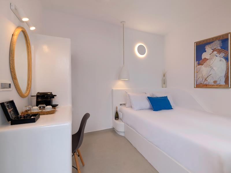 Tatakis Design Hotel, Fira image