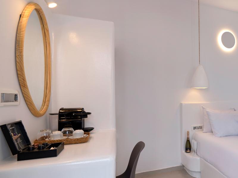 Tatakis Design Hotel, Fira image