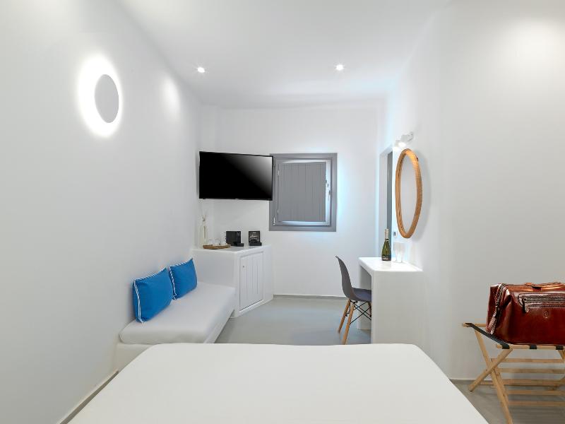 Tatakis Design Hotel, Fira image