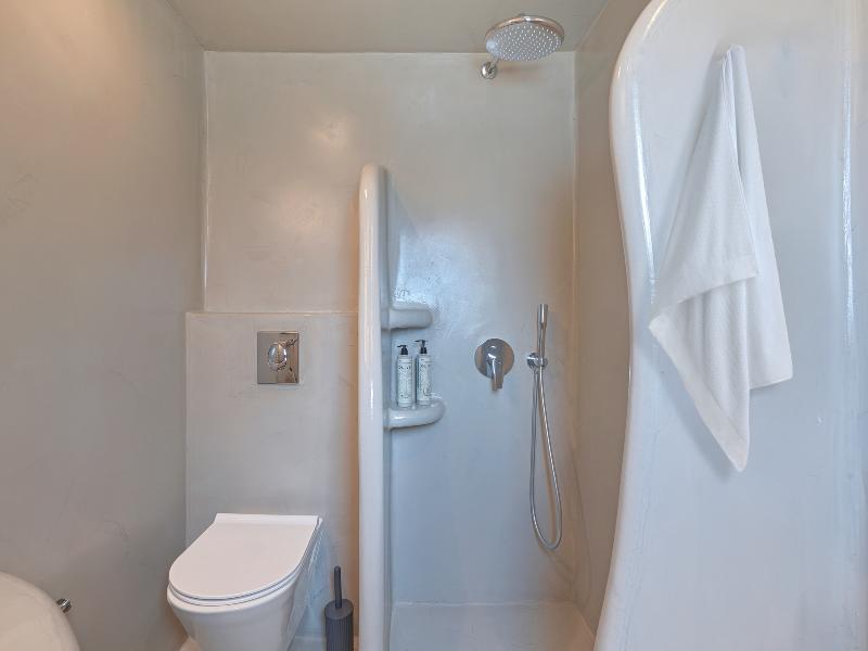 Tatakis Design Hotel, Fira image