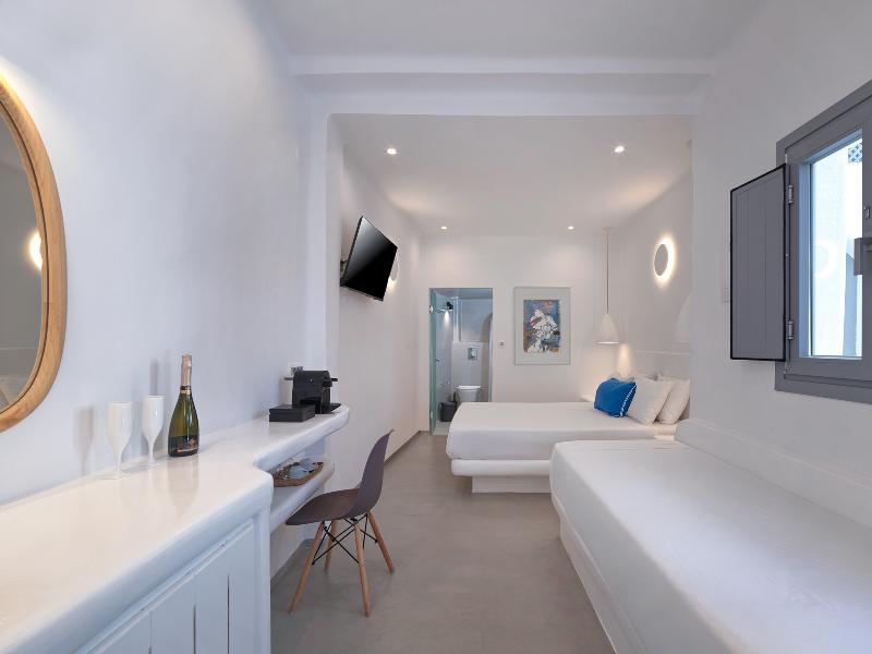 Tatakis Design Hotel, Fira image