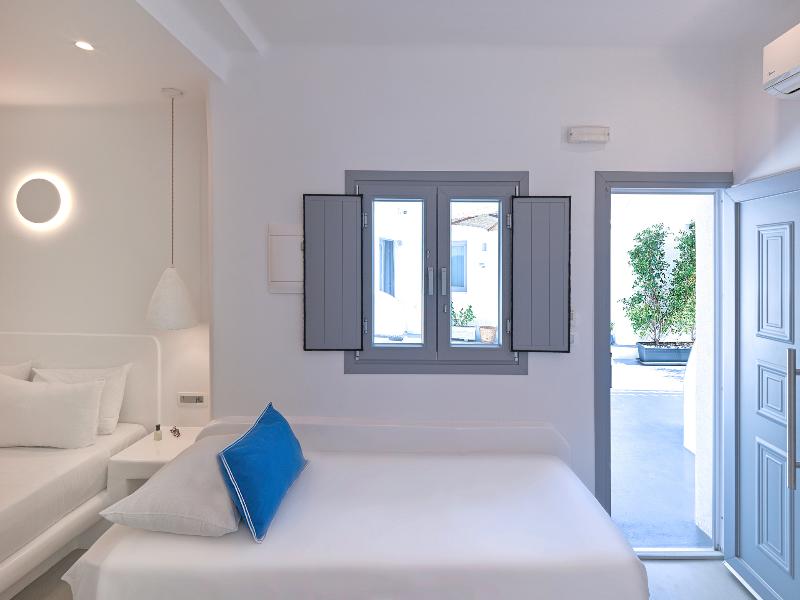Tatakis Design Hotel, Fira image