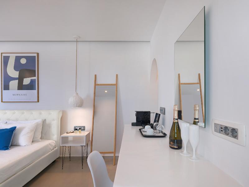 Tatakis Design Hotel, Fira image